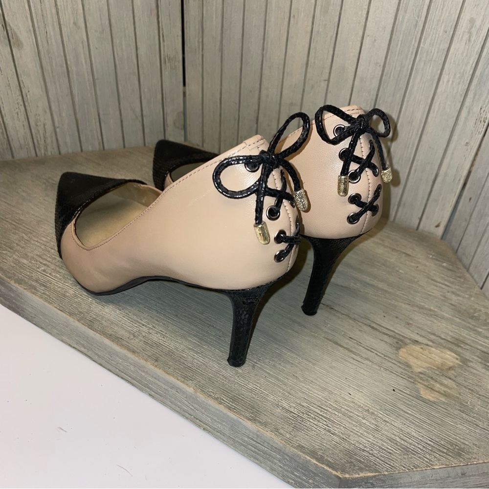 Levity Leather Black & Ivory Lace Up Heels 8M